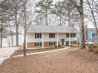 215 Pine Cove Dr, Inman, SC 29349