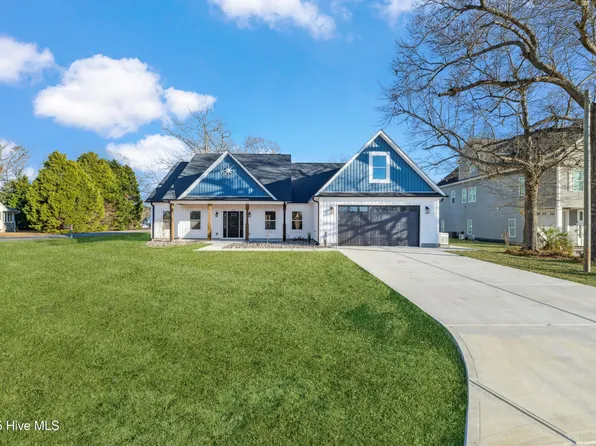 158 Deepwater Drive, Stella, NC 28582