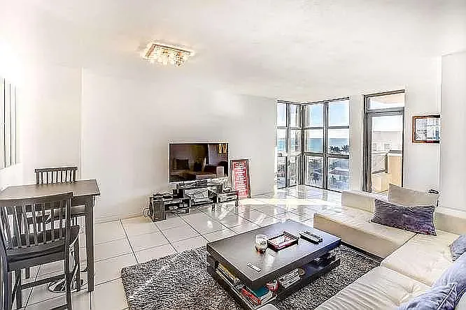 2555 Collins Ave #914 — Photo 11