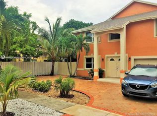 1020 SW 96th Ave, Hollywood, FL 33025