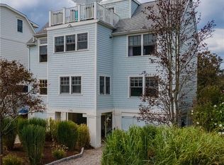 179 Pine Creek Ave, Fairfield, CT 06824