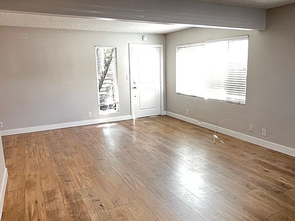 5th image of 766 Loma Ave APT 1