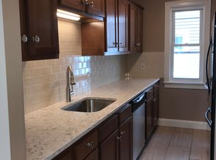 37 Saunders St, Lawrence, MA 01841