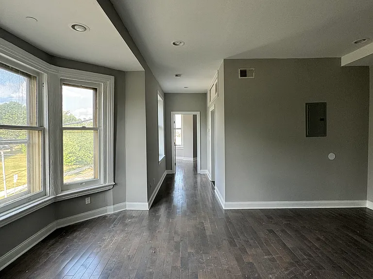4100 Parkside Ave #3EE — Photo 2
