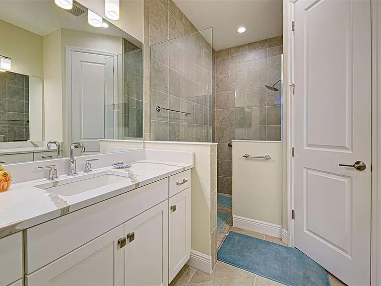 233 Palidoro Cir — Photo 43