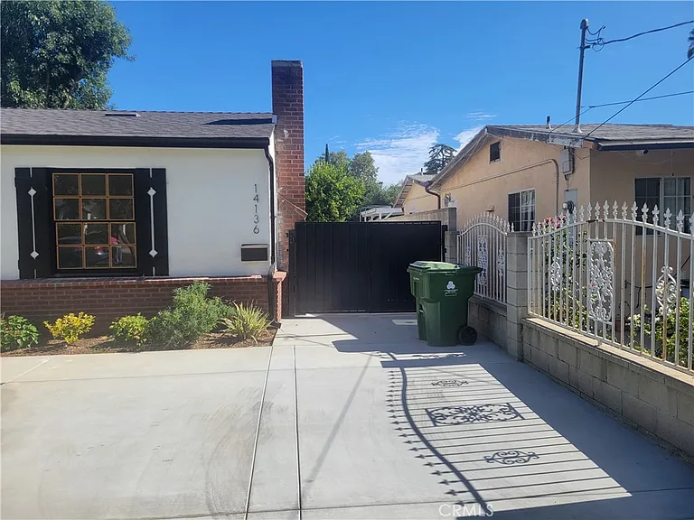 14138 Archwood — Photo 2