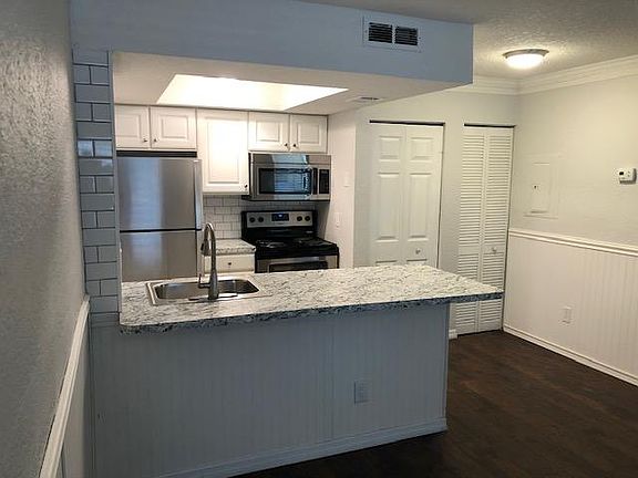 2nd image of 100 Fairway Park Blvd Unit 1901