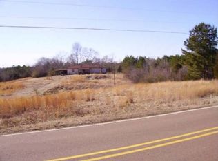 25 County Road 515, Como, MS 38619