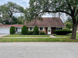 220 W Raye Dr, Chicago Heights, IL 60411