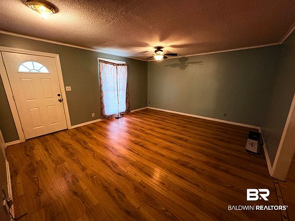 4th image of 8065 Middle Ring Rd