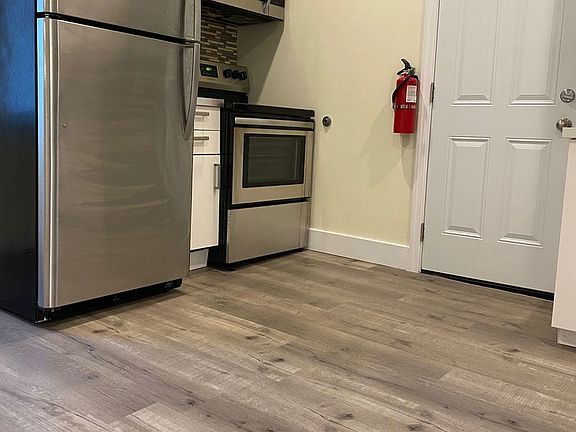 3rd image of 544 E 9th Ave Unit 6