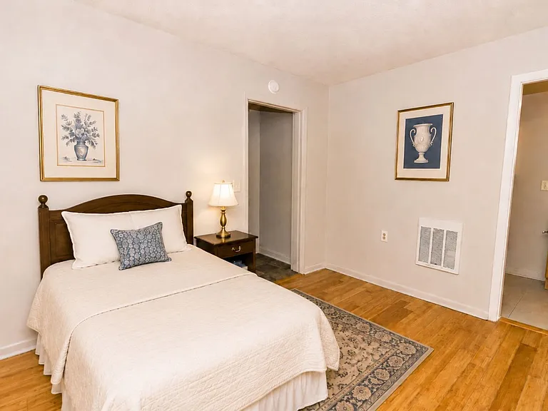 5345 Lazard St #B — Photo 3