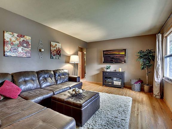 5th image of 601 Centennial Dr