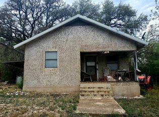 604 Callan St, Menard, TX 76859