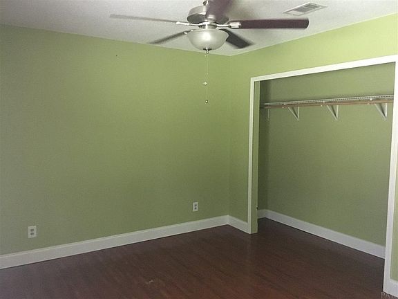 3rd image of 4813 Birchwood Ct