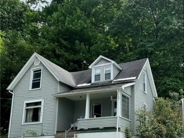 530 Electric St, New Castle, PA 16101