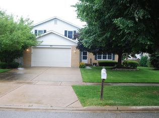 1470 Countryside Dr, Buffalo Grove, IL 60089