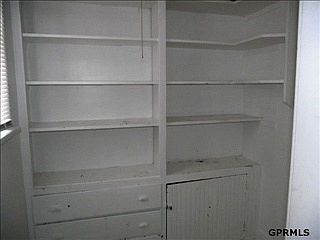 4th image of 3519 Leavenworth St