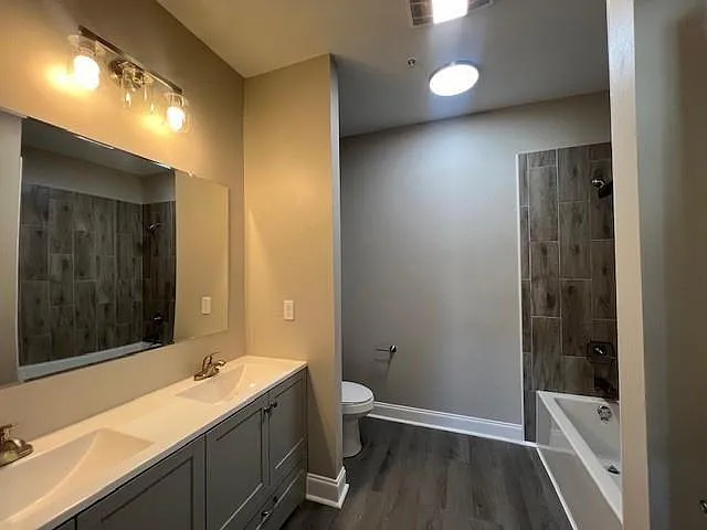 1112 Cambridge Dr #D — Photo 10