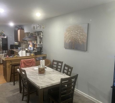 2nd image of 642 N Avers Ave