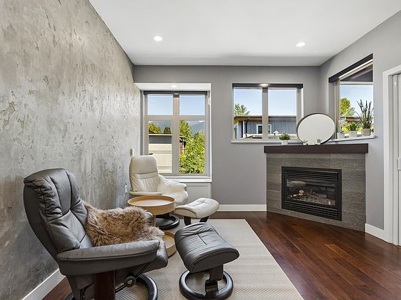 3rd image of 116 W 23rd St #303