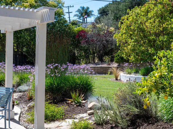 644 Chalk Hill Rd, Solvang, CA 93463