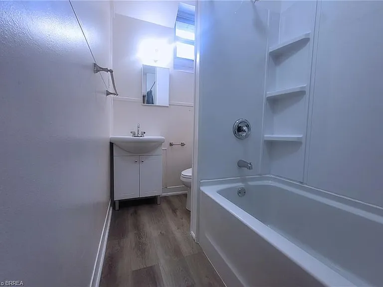 65 East Ave #UPPER — Photo 13