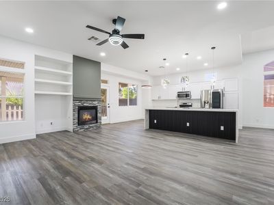 8880 Star Valley Ct, Las Vegas, NV, 89123