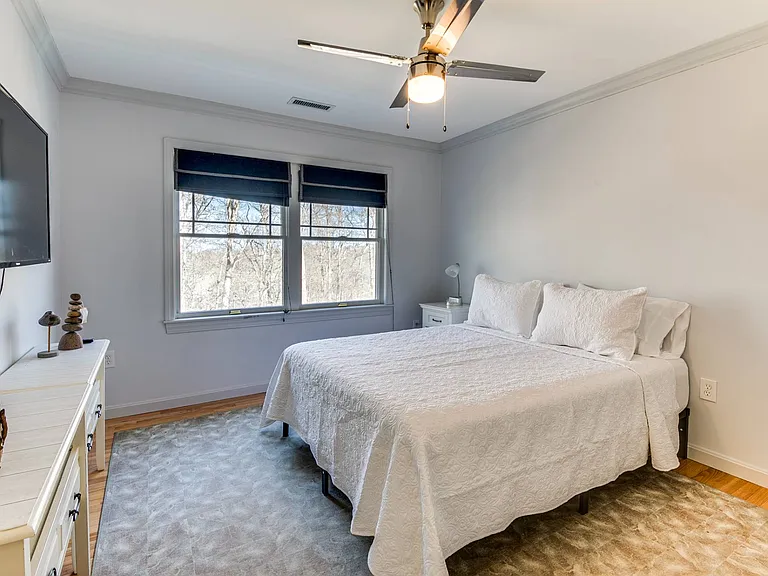 38 Fleming Rd — Photo 22