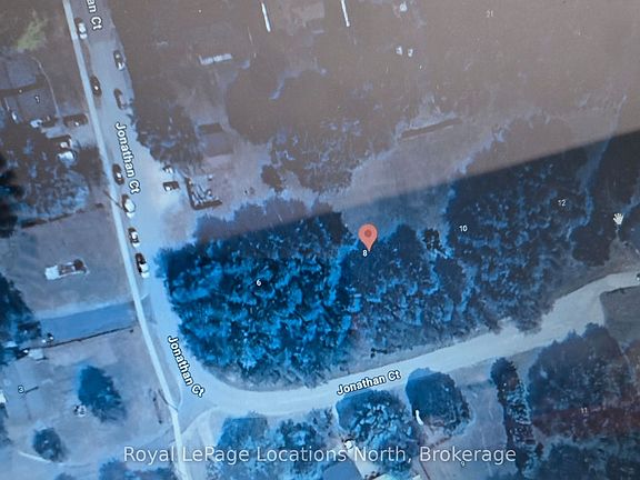 5th image of 8 Jonathan Ct