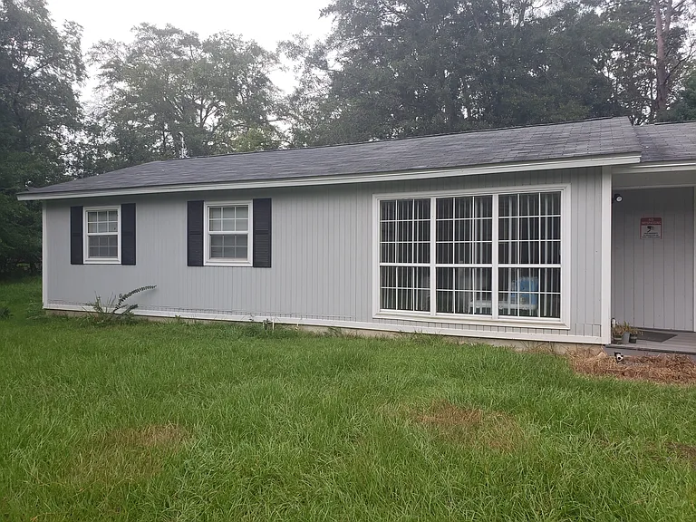 807 Evelyn Ct — Photo 2