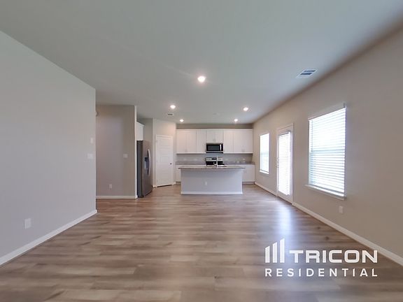 2nd image of 13605 Paxton Blvd
