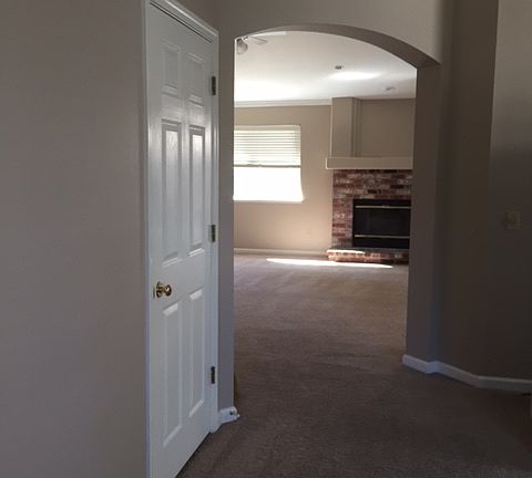 5th image of 161 Hopfield Dr