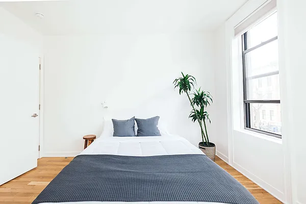 Rented by Nooklyn NYC LLC | media 38