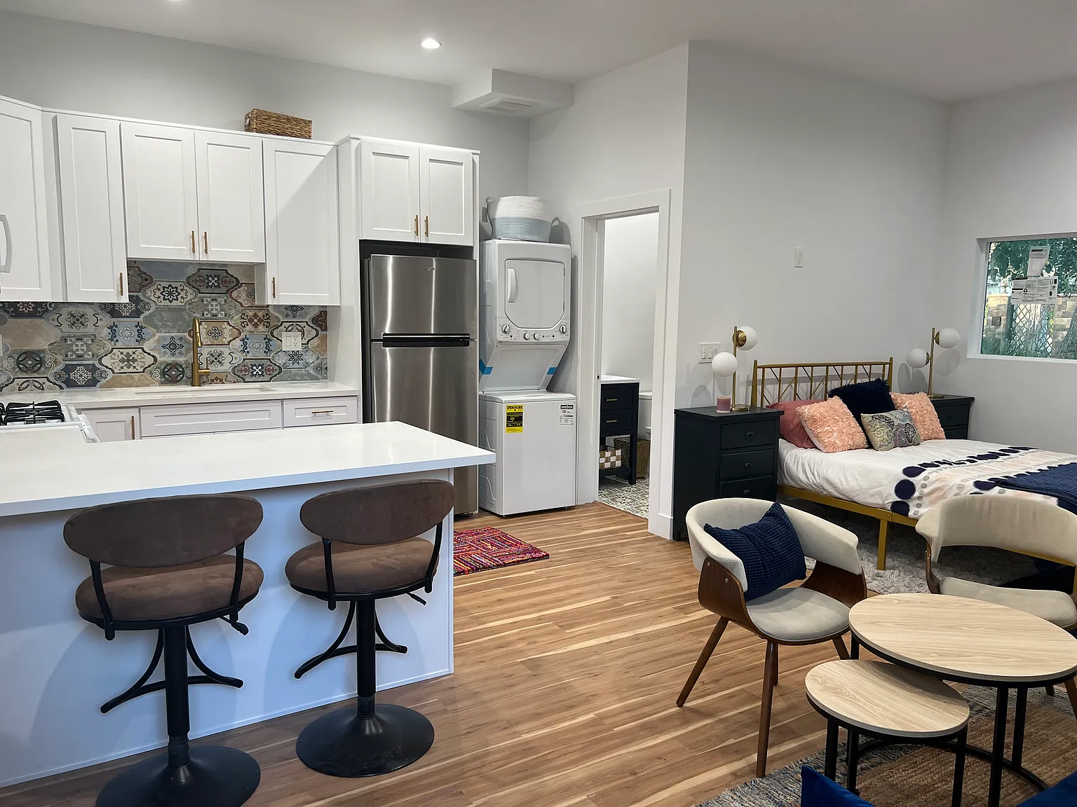 Studio, 418 sqft, $1,850 — Photo 2