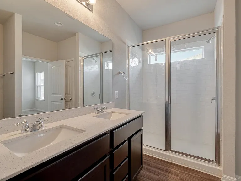 108 Kleberg Ct — Photo 14