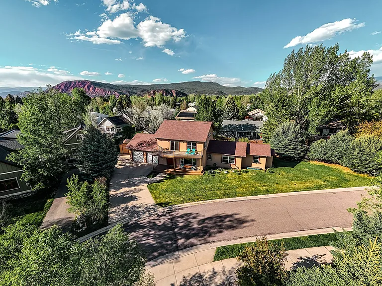 1311 Westridge Ct — Photo 44