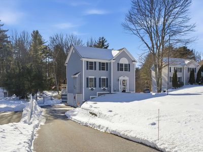 7 Boulder Court, Raymond, NH, 03077