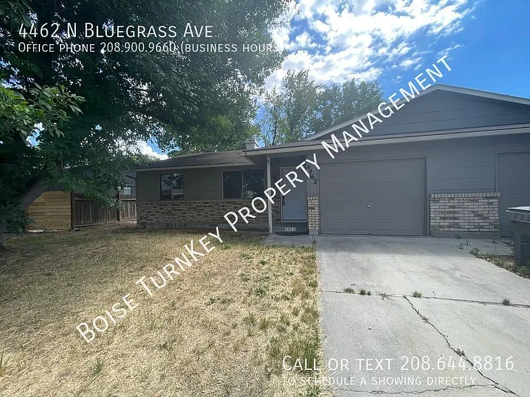 4462 N Bluegrass Ave — Photo 1