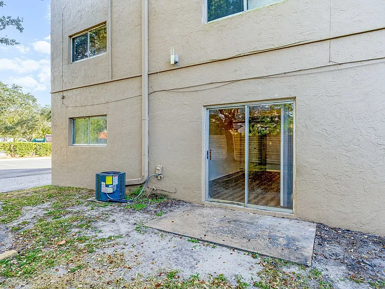 204 W Seminole Ave — Photo 15