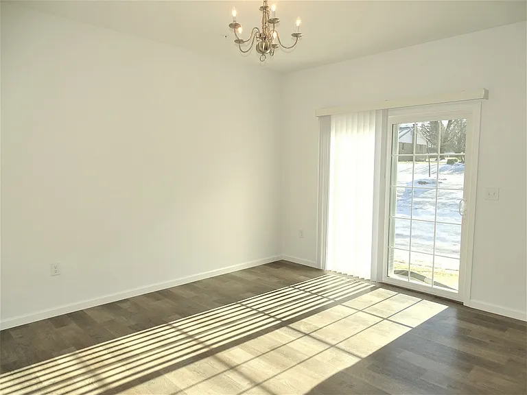 22 Glenbrook Ct — Photo 4