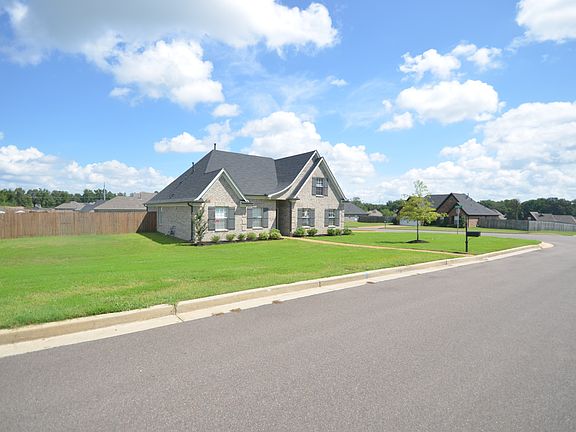4th image of 750 Buttermilk Dr