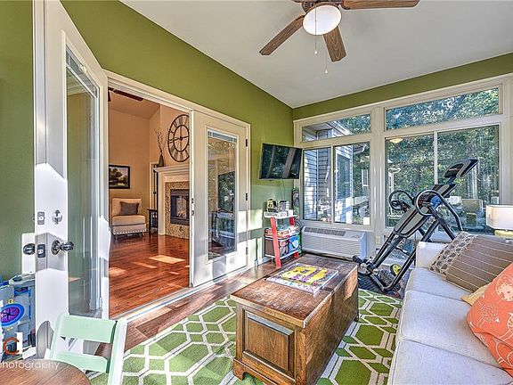 3rd image of 17 Westerham Ln