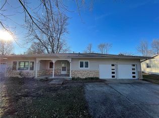 1416 S Maple St, Ottawa, KS 66067