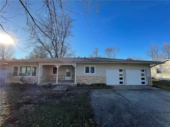 1416 S Maple St, Ottawa, KS 66067