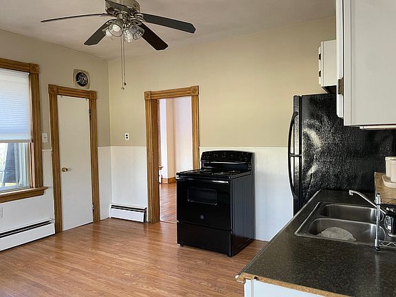4th image of 23 Sunset Ave #23A