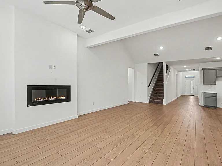 2653 Keokuk St — Photo 7