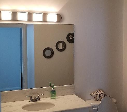 4th image of 131 NE 2nd Ave #402D
