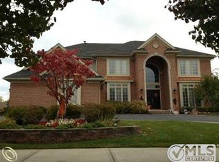 6909 Brook Hollow Ct, West Bloomfield, MI 48322