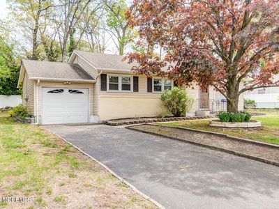 10 Germania Court, Toms River, NJ, 08755